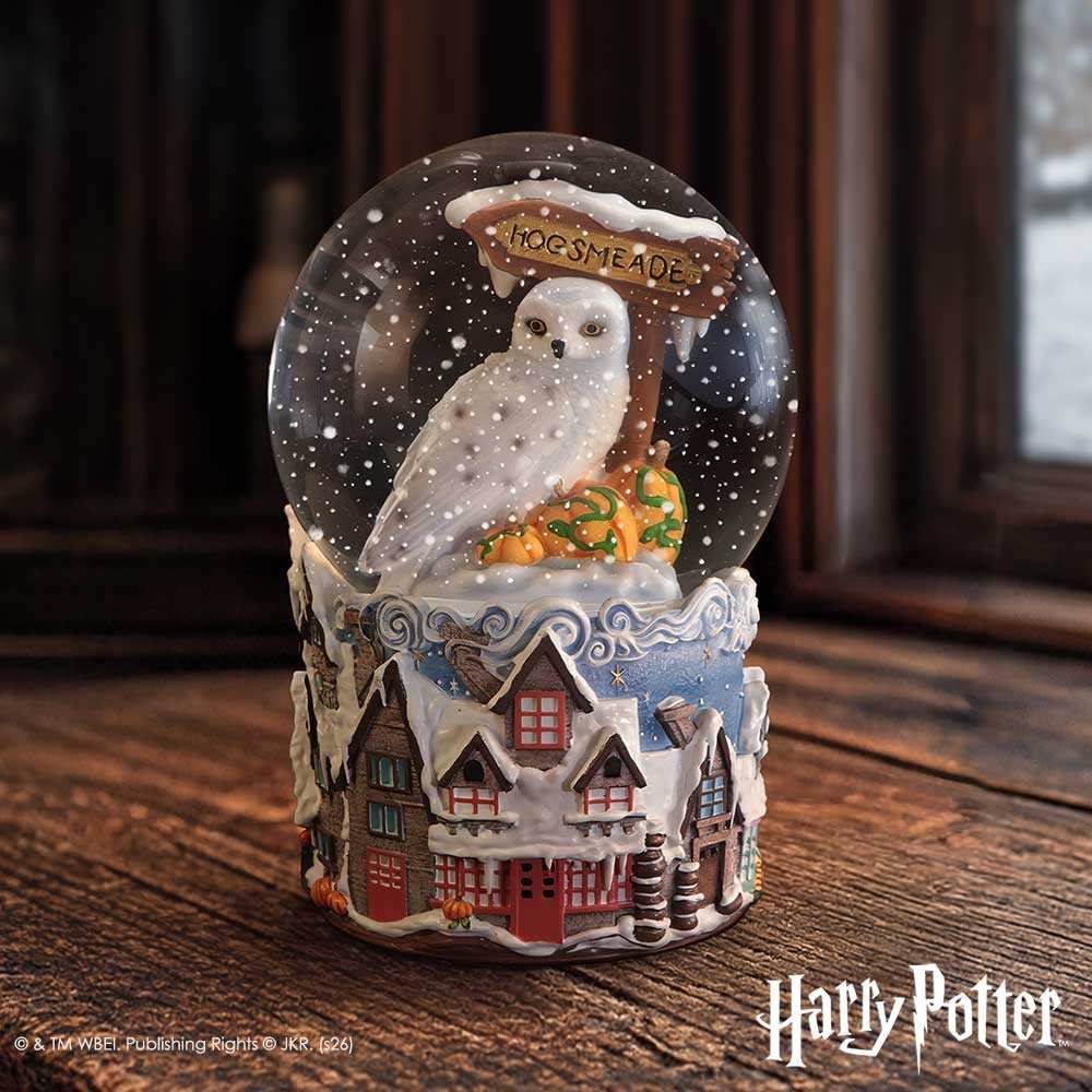Nemesis Now Harry Potter - Hogsmeade Village Snow Globe Figurine - Multicolours